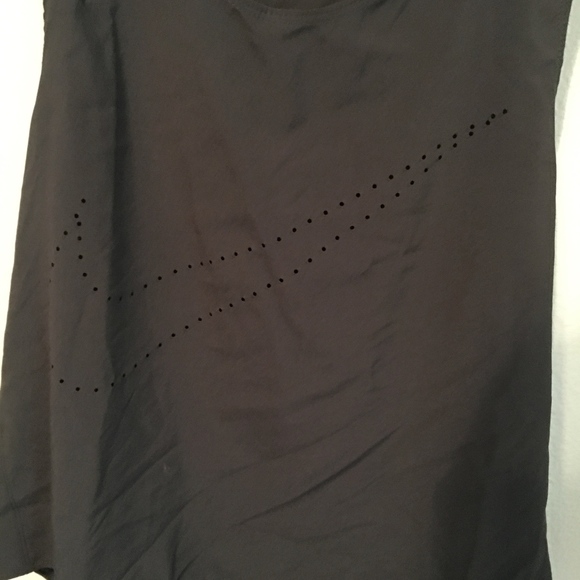 Nike - Picture 2 of 5